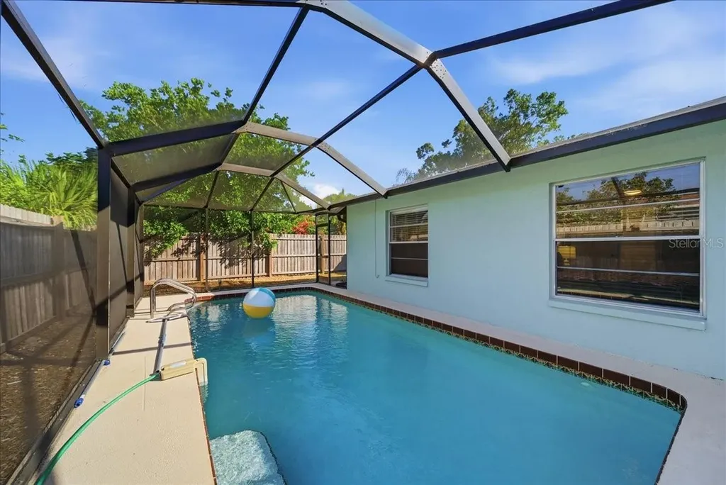 5883 Whistlewood Circle Sarasota FL 34232