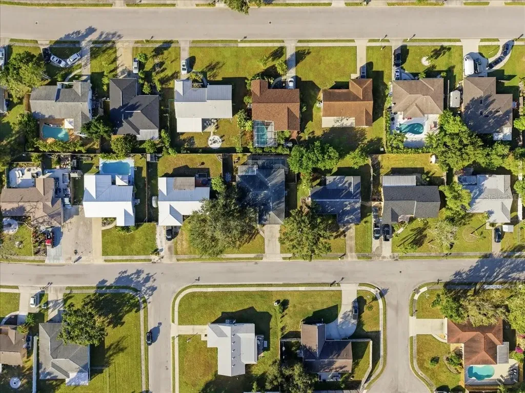 5883 Whistlewood Circle Sarasota FL 34232