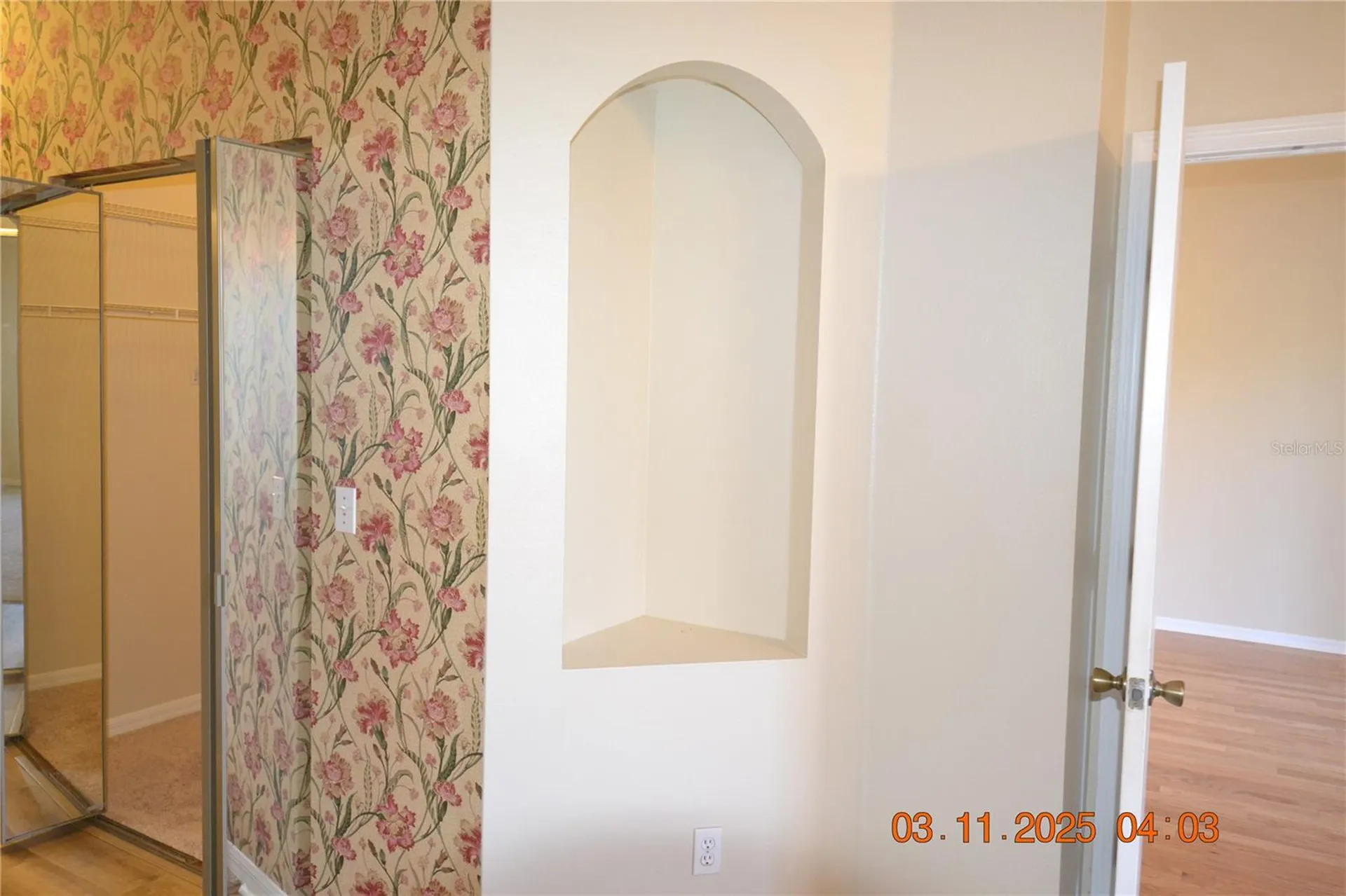 204 Hemingway Drive Oldsmar FL 34677