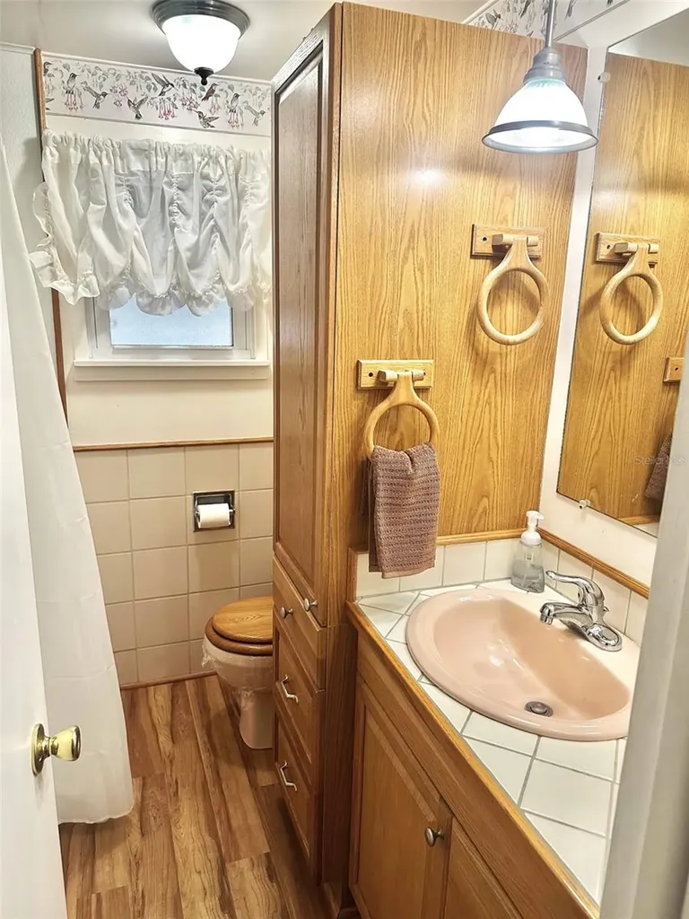 11211 101st Street Largo FL 33773