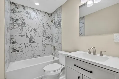 1505 8th Avenue E Bradenton FL 34208