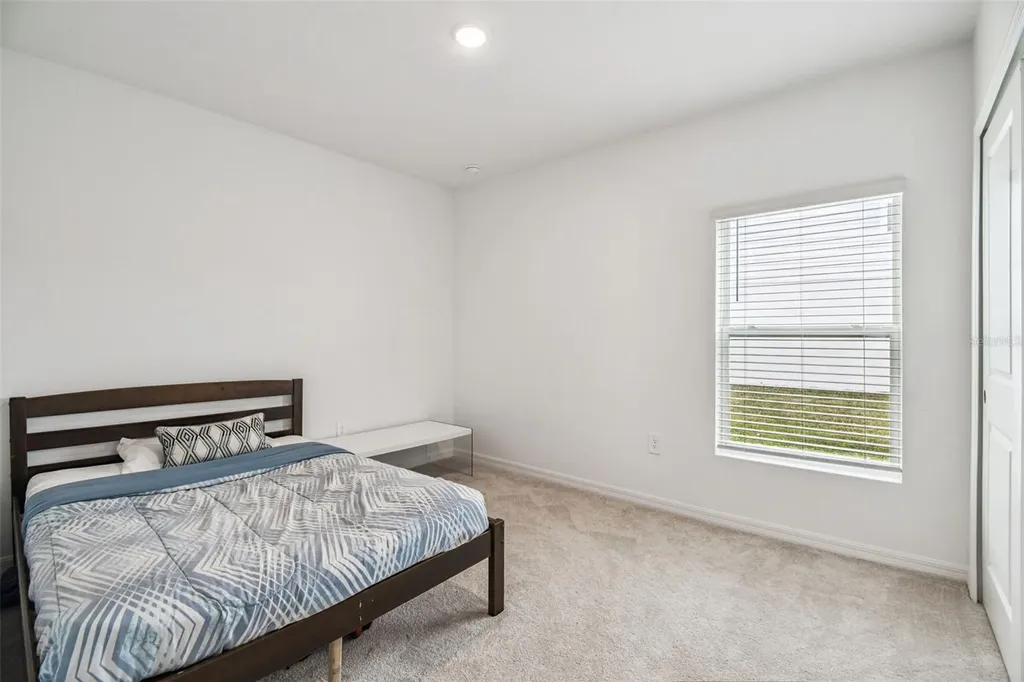 136 Citrine Loop Kissimmee FL 34758