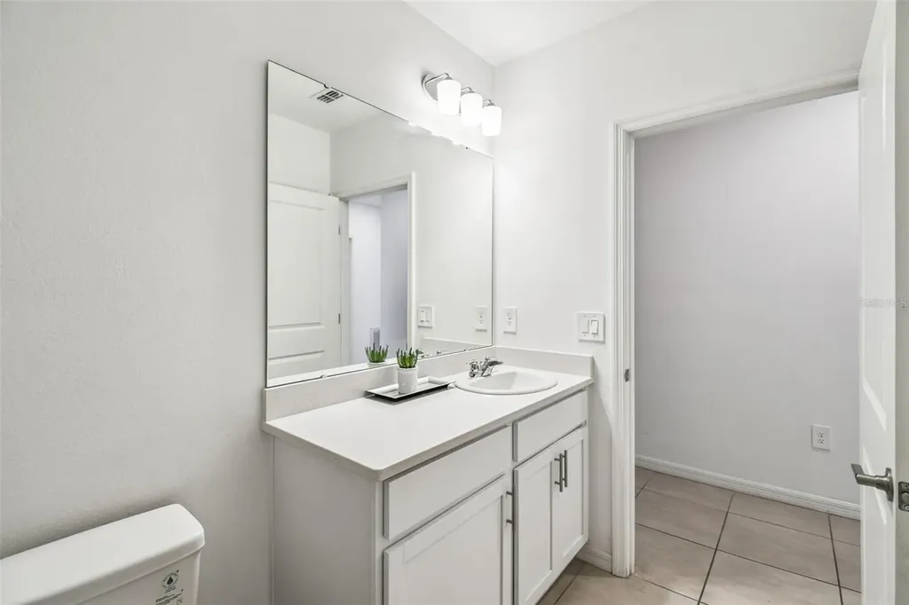 136 Citrine Loop Kissimmee FL 34758