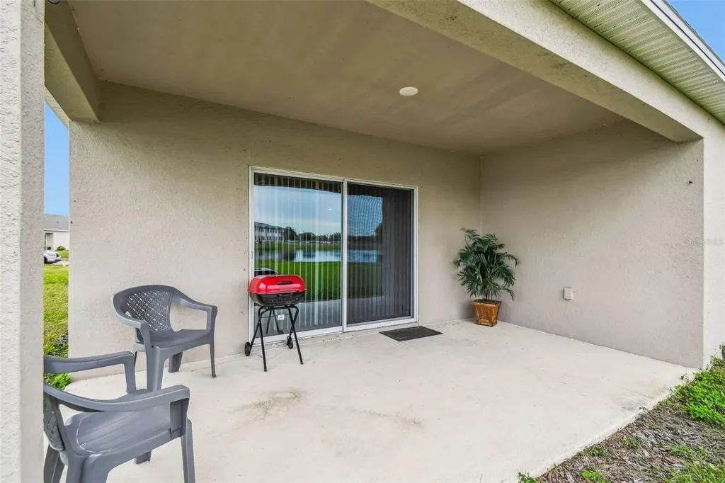 136 Citrine Loop Kissimmee FL 34758