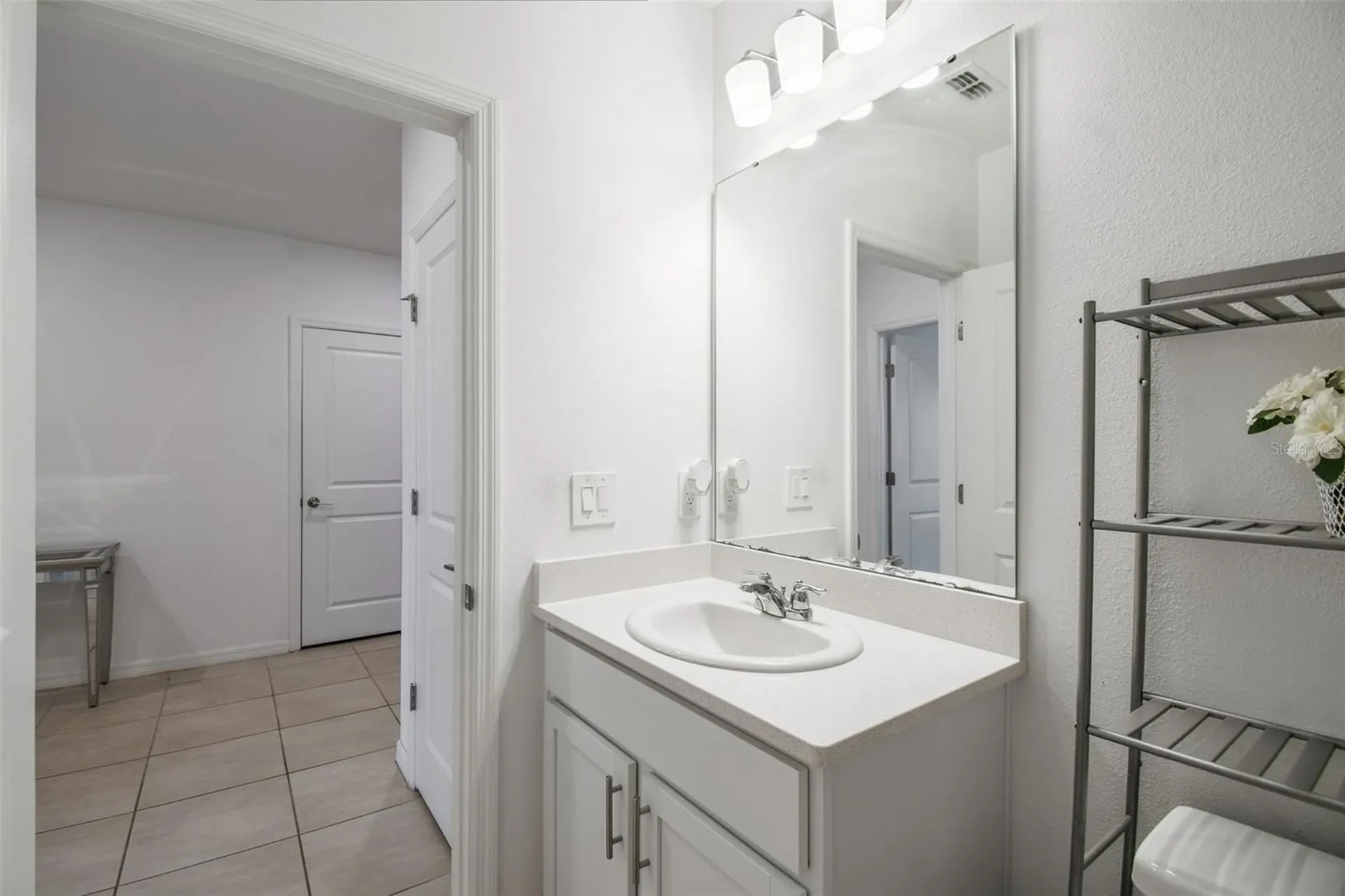 136 Citrine Loop Kissimmee FL 34758