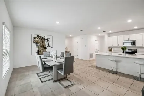136 Citrine Loop Kissimmee FL 34758