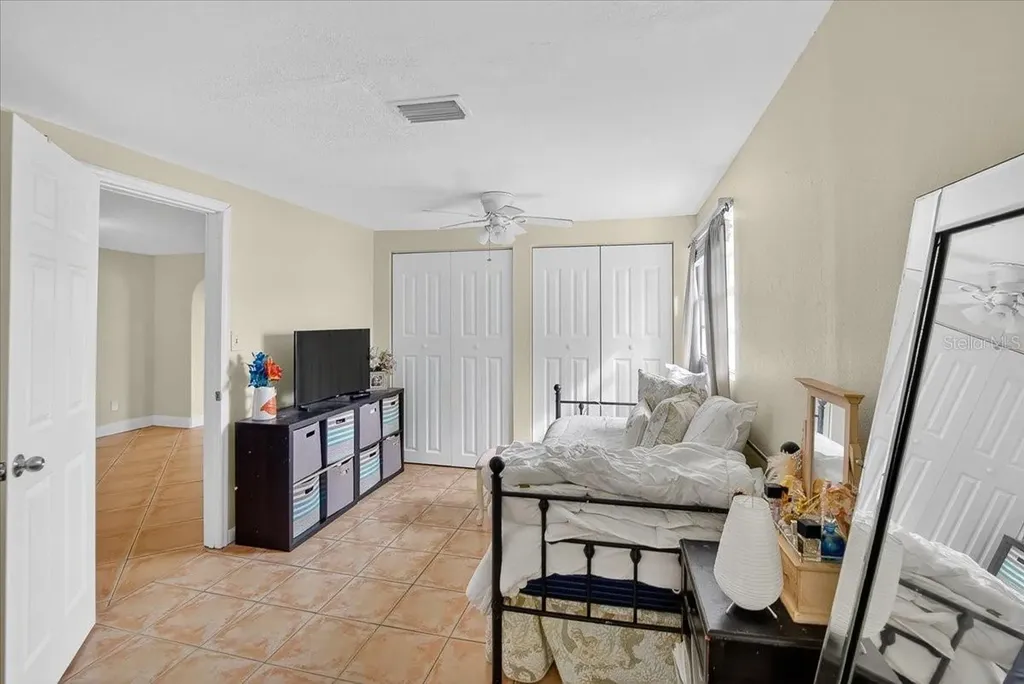4515 W North Street Tampa FL 33614