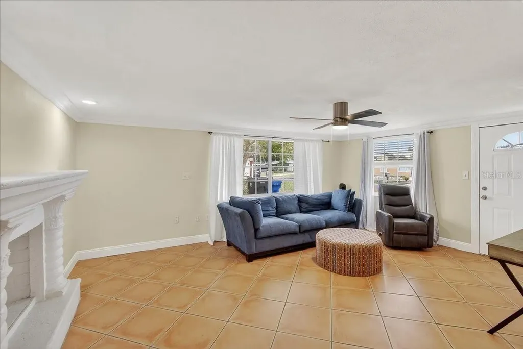4515 W North Street Tampa FL 33614