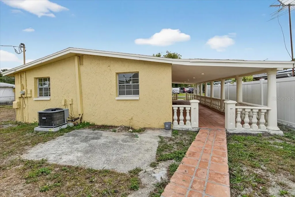 4515 W North Street Tampa FL 33614