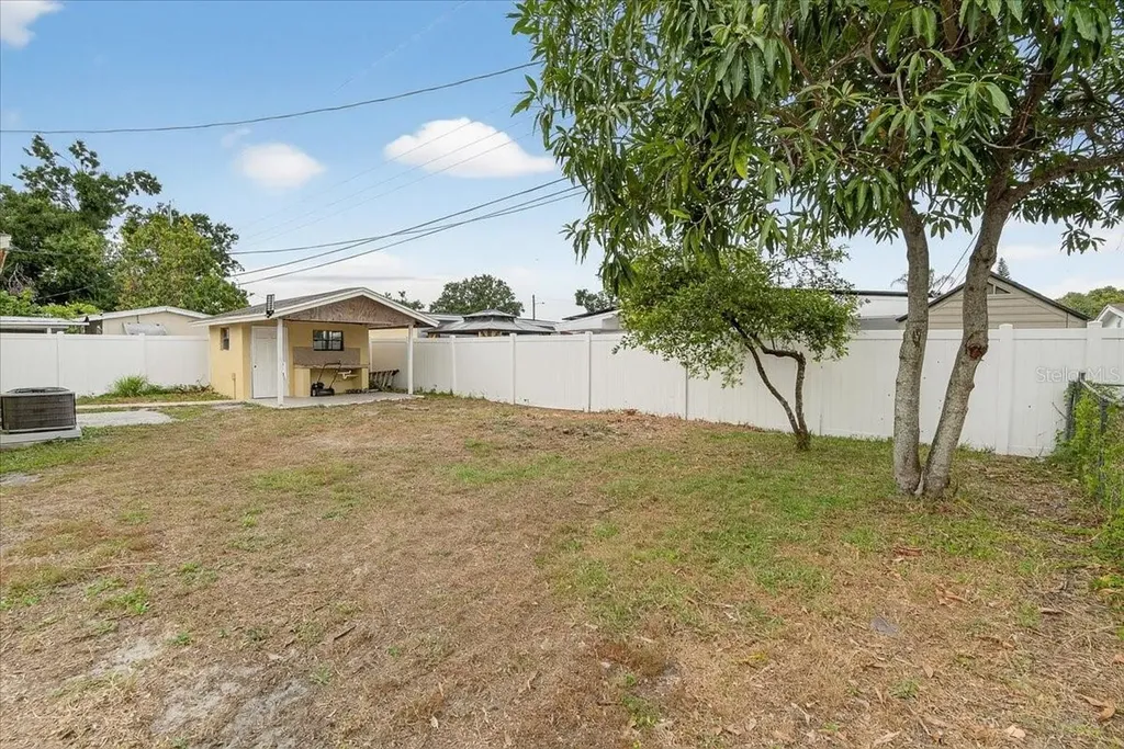 4515 W North Street Tampa FL 33614