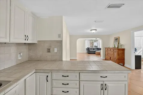 4515 W North Street Tampa FL 33614