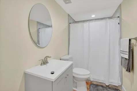 4515 W North Street Tampa FL 33614