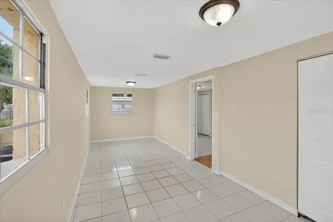 4515 W North Street Tampa FL 33614