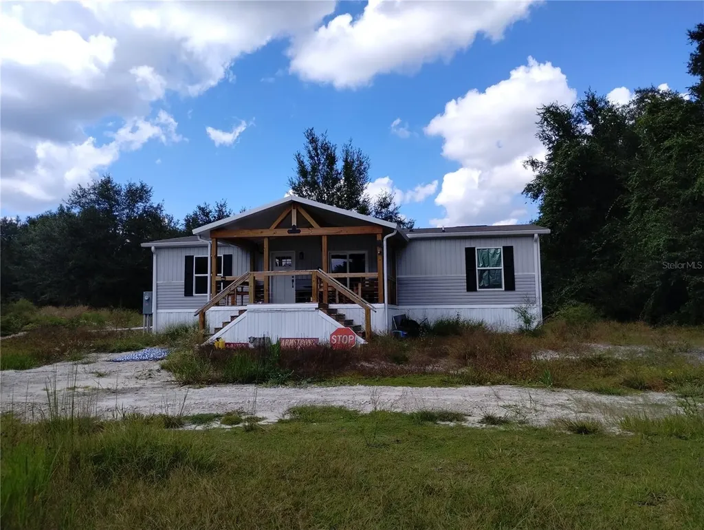 1826 SE 44th Place Bushnell FL 33513