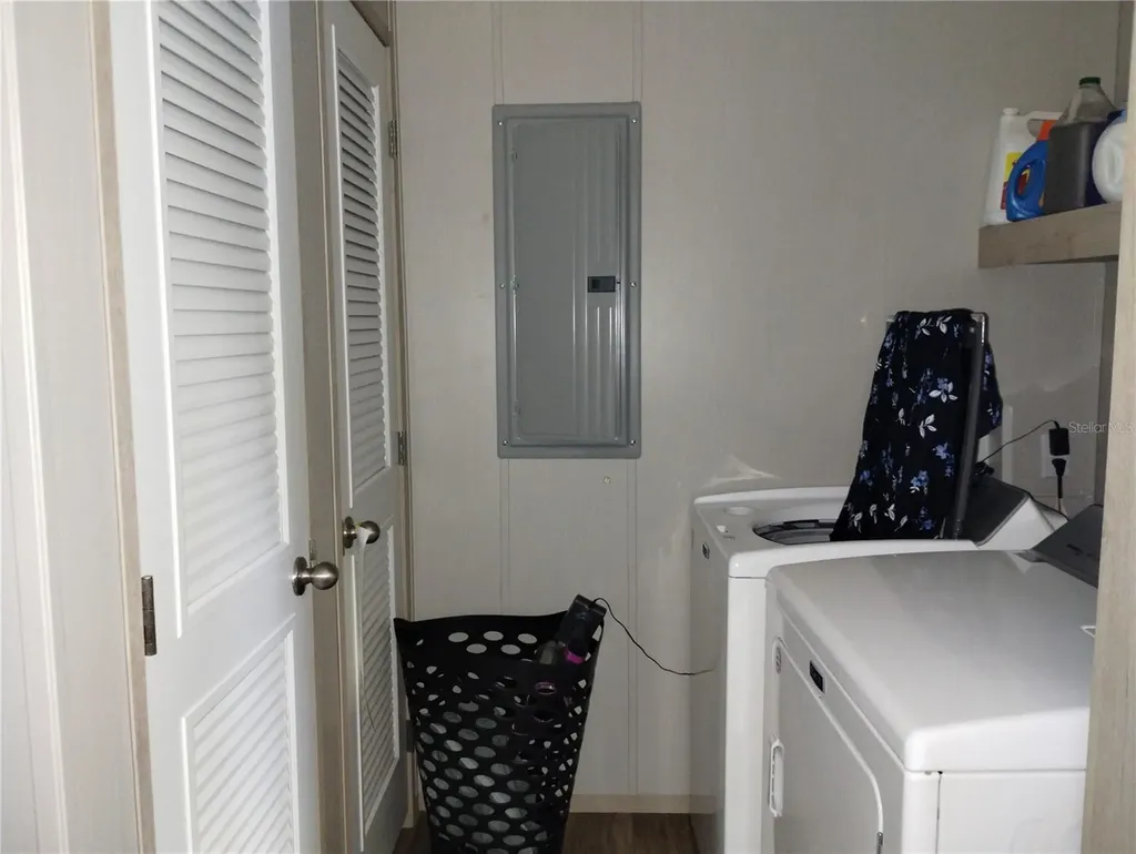 1826 SE 44th Place Bushnell FL 33513