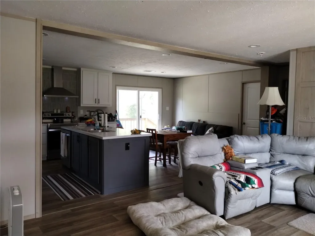 1826 SE 44th Place Bushnell FL 33513