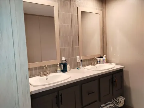 1826 SE 44th Place Bushnell FL 33513