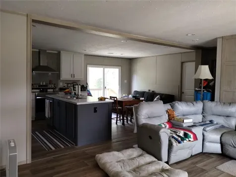 1826 SE 44th Place Bushnell FL 33513