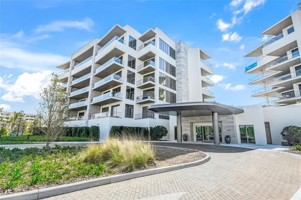 1581 Gulf Of Mexico Drive Longboat Key FL 34228