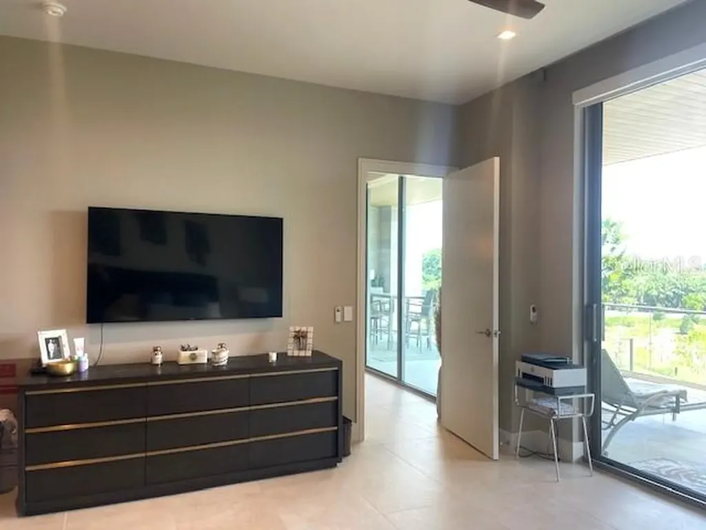1581 Gulf Of Mexico Drive Longboat Key FL 34228