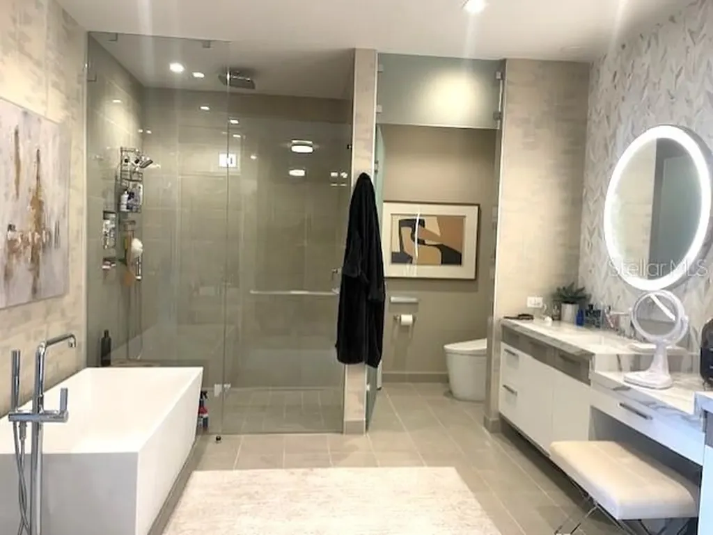 1581 Gulf Of Mexico Drive Longboat Key FL 34228