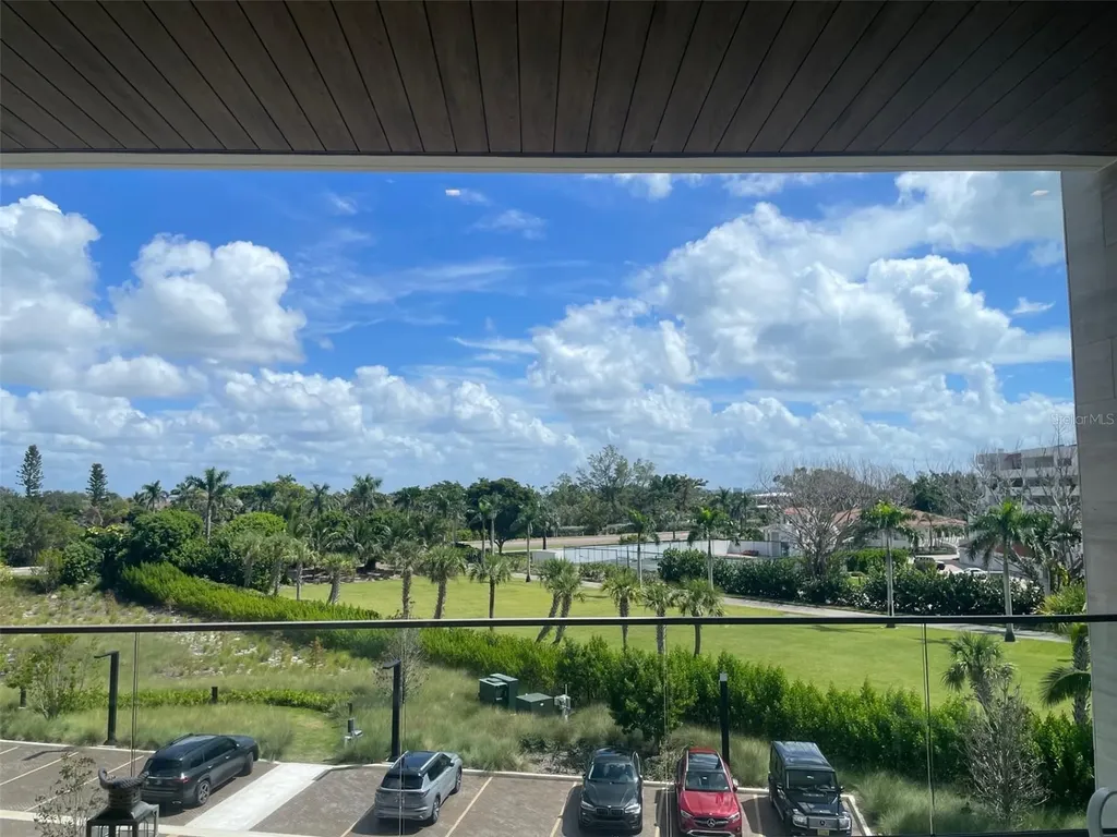 1581 Gulf Of Mexico Drive Longboat Key FL 34228