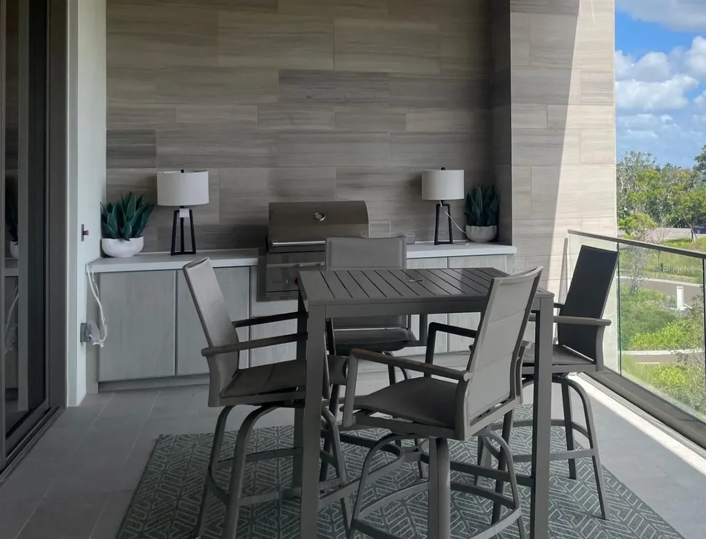 1581 Gulf Of Mexico Drive Longboat Key FL 34228