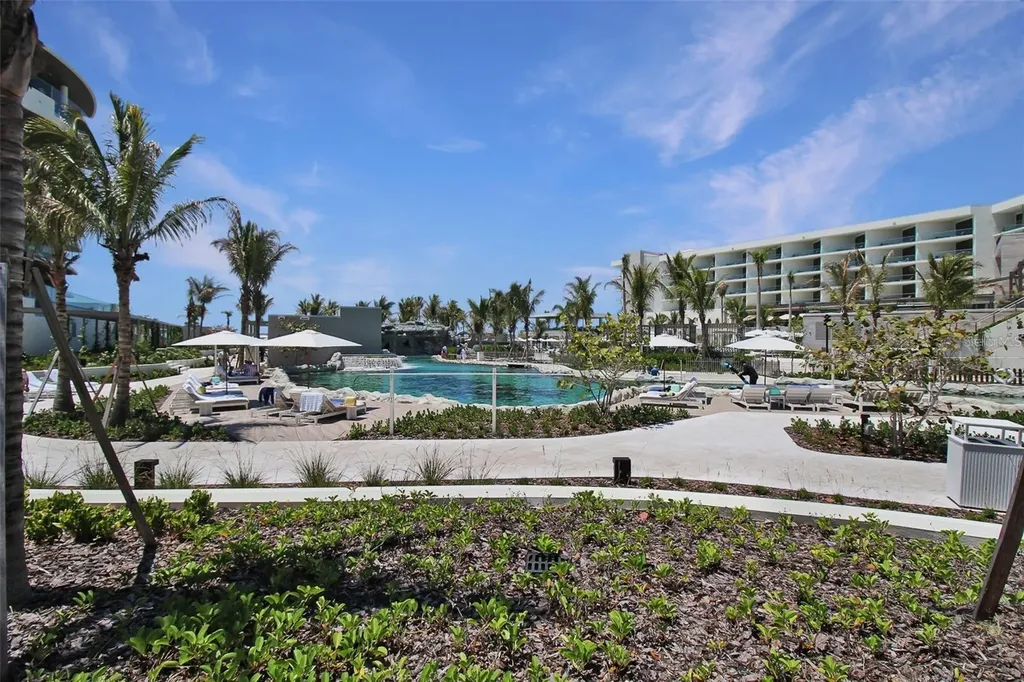 1581 Gulf Of Mexico Drive Longboat Key FL 34228