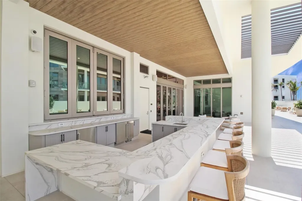 1581 Gulf Of Mexico Drive Longboat Key FL 34228