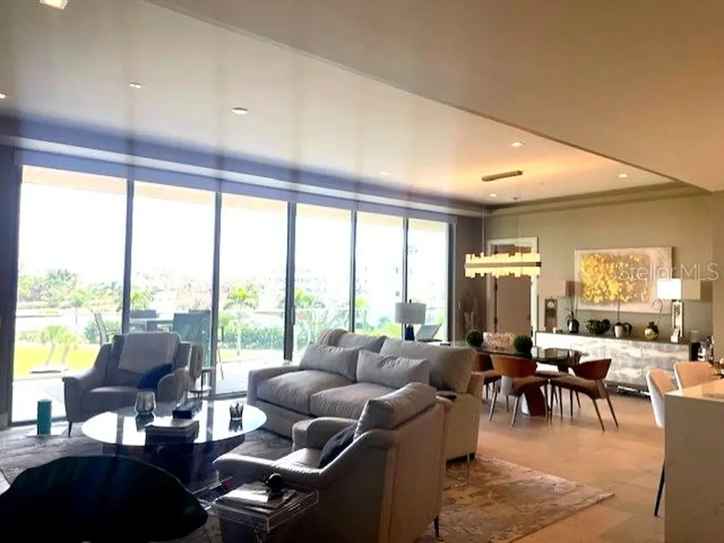 1581 Gulf Of Mexico Drive Longboat Key FL 34228