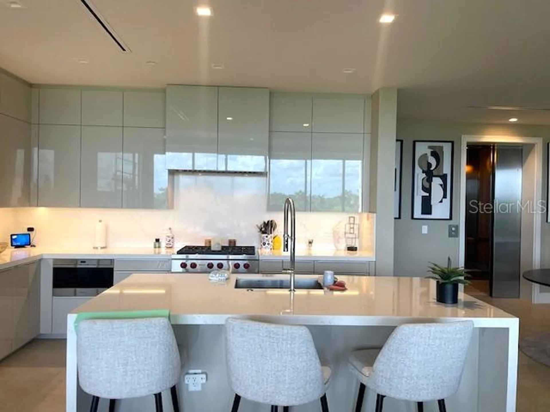 1581 Gulf Of Mexico Drive Longboat Key FL 34228