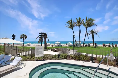 1581 Gulf Of Mexico Drive Longboat Key FL 34228