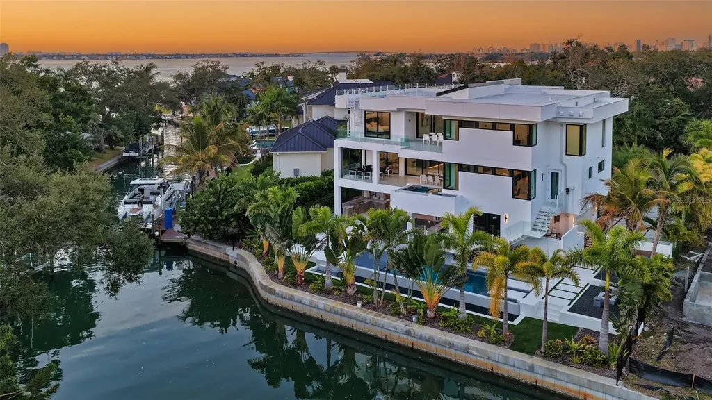 1610 N Lodge Drive Sarasota FL 34239