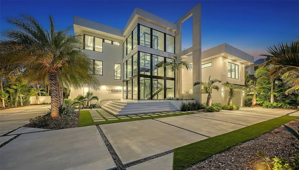 1610 N Lodge Drive Sarasota FL 34239