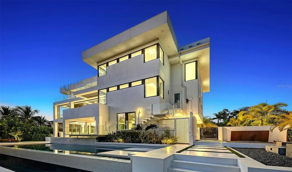1610 N Lodge Drive Sarasota FL 34239