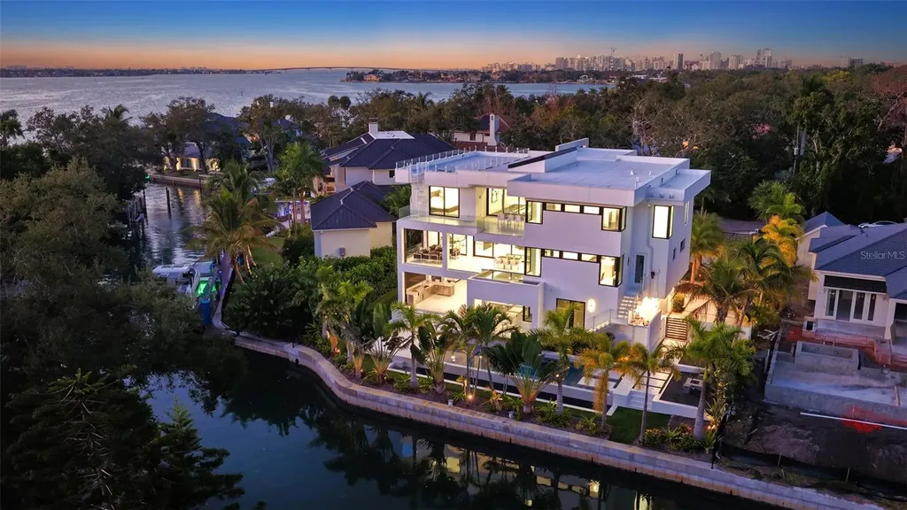 1610 N Lodge Drive Sarasota FL 34239