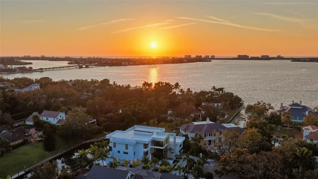 1610 N Lodge Drive Sarasota FL 34239