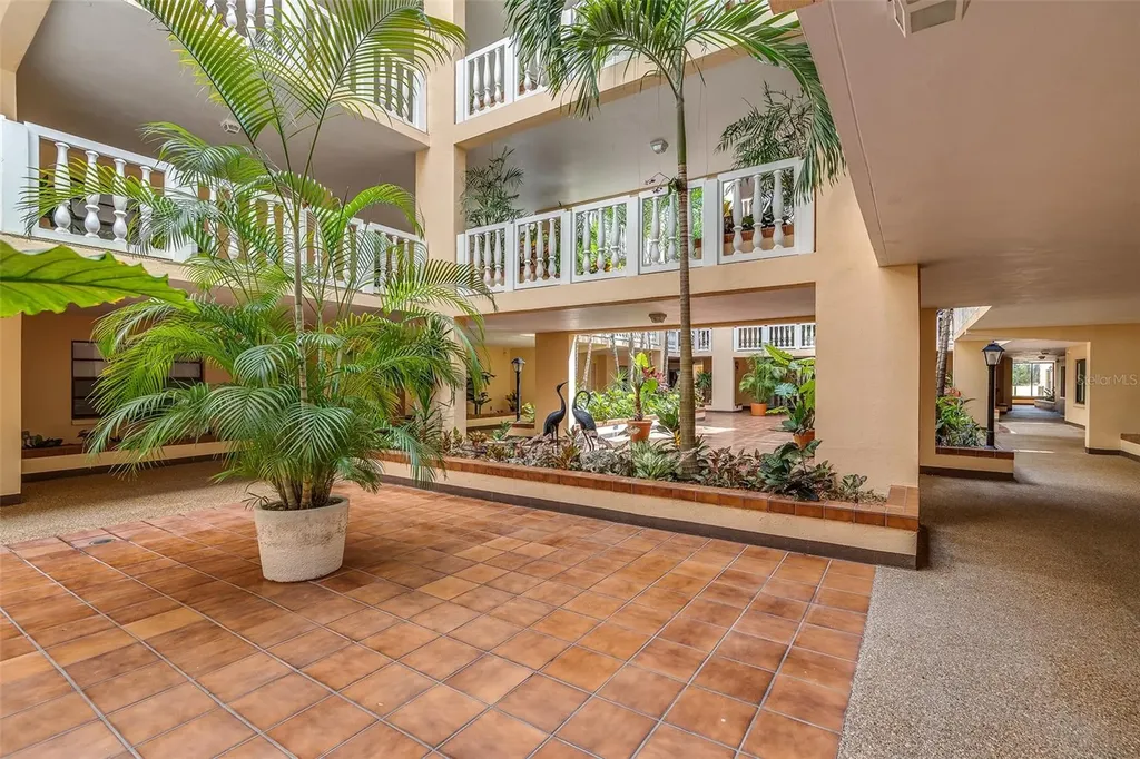 6500 Sunset Way St Pete Beach FL 33706