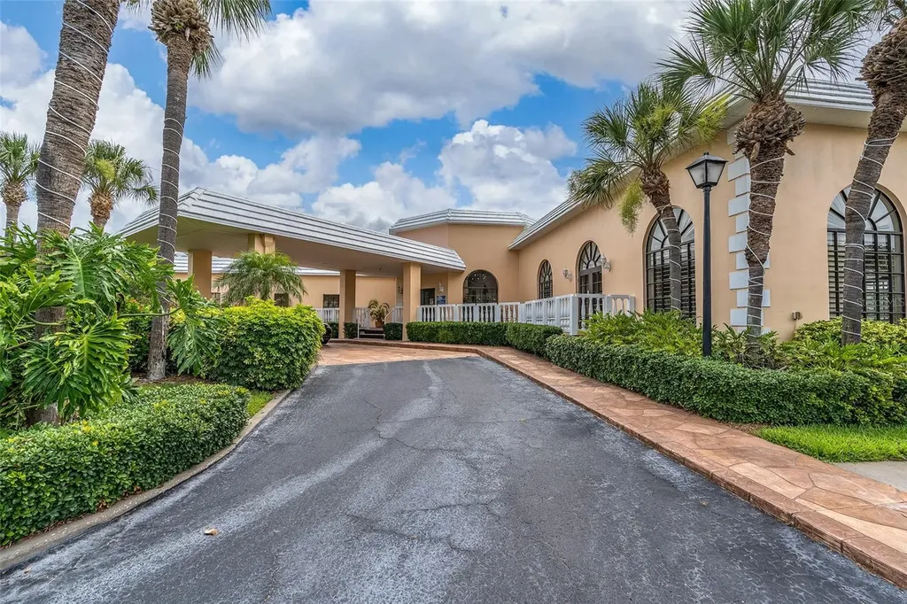 6500 Sunset Way St Pete Beach FL 33706