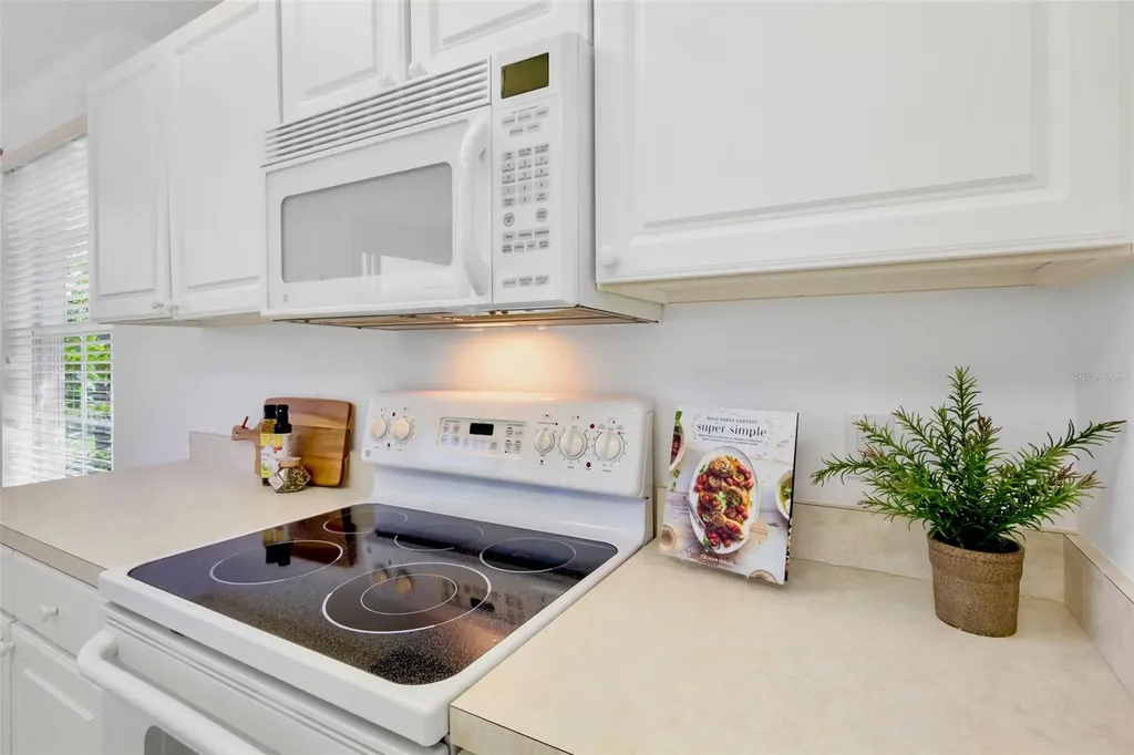 4463 Cinnamon Drive Sarasota FL 34238