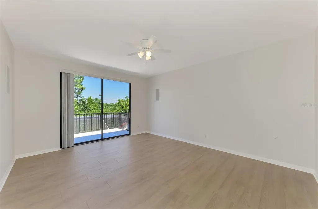 5684 Eastwind Drive Sarasota FL 34233