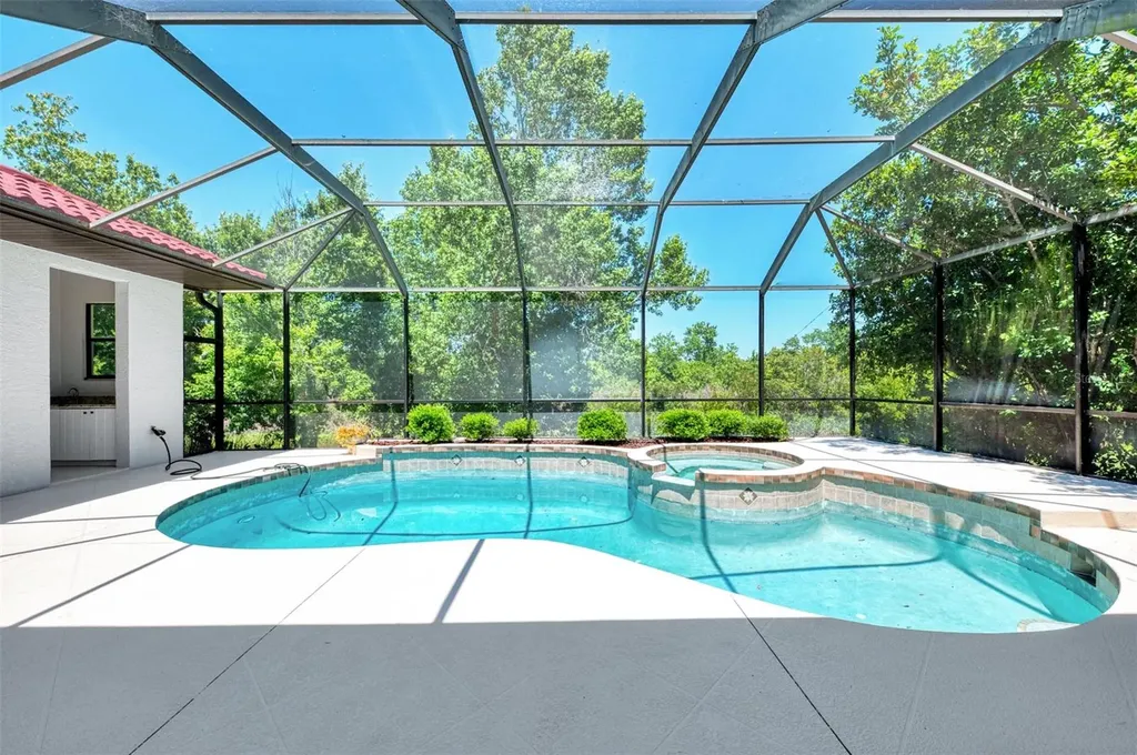 5684 Eastwind Drive Sarasota FL 34233