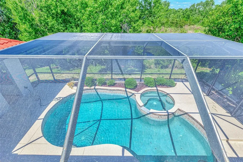 5684 Eastwind Drive Sarasota FL 34233