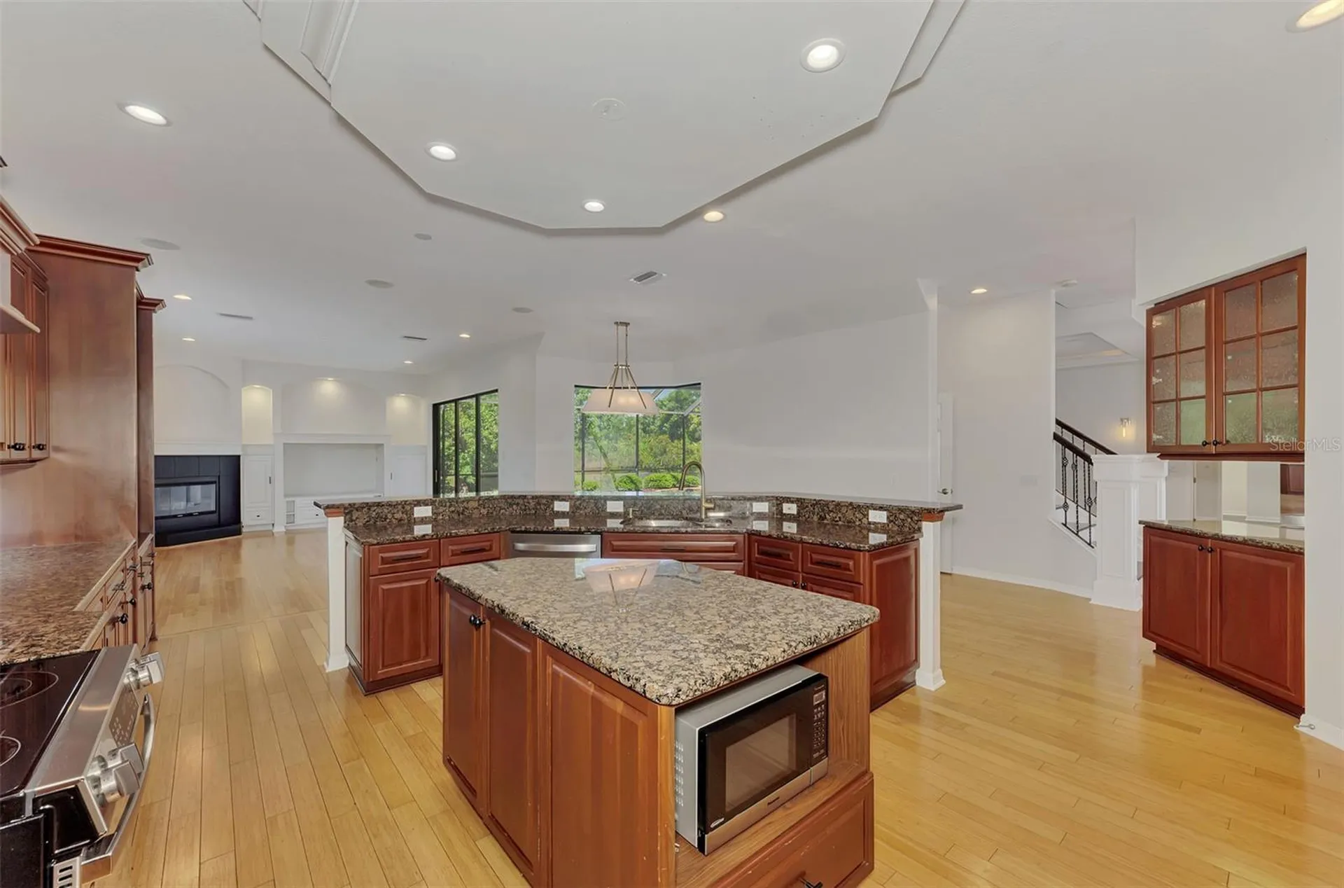 5684 Eastwind Drive Sarasota FL 34233