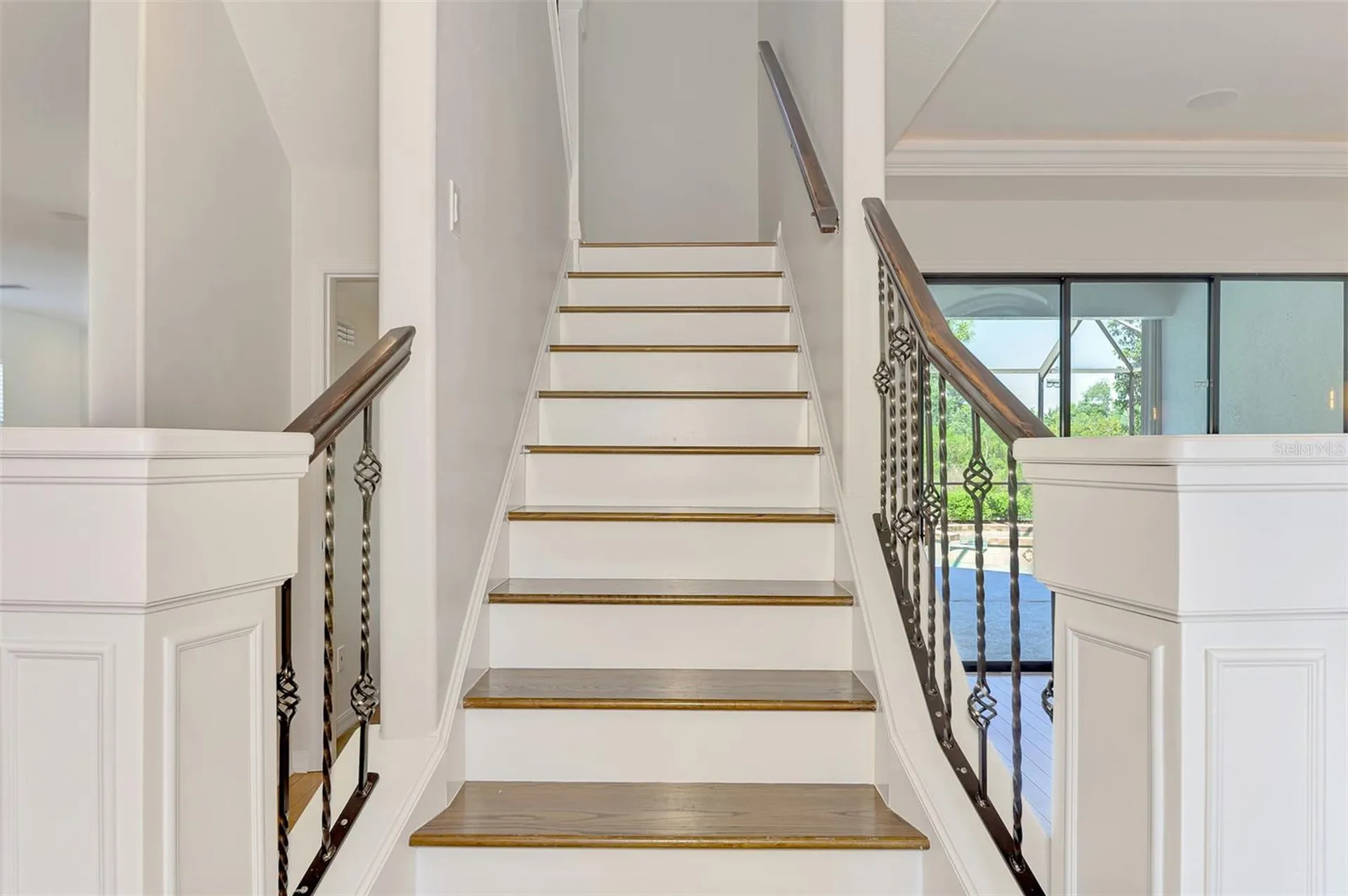 5684 Eastwind Drive Sarasota FL 34233