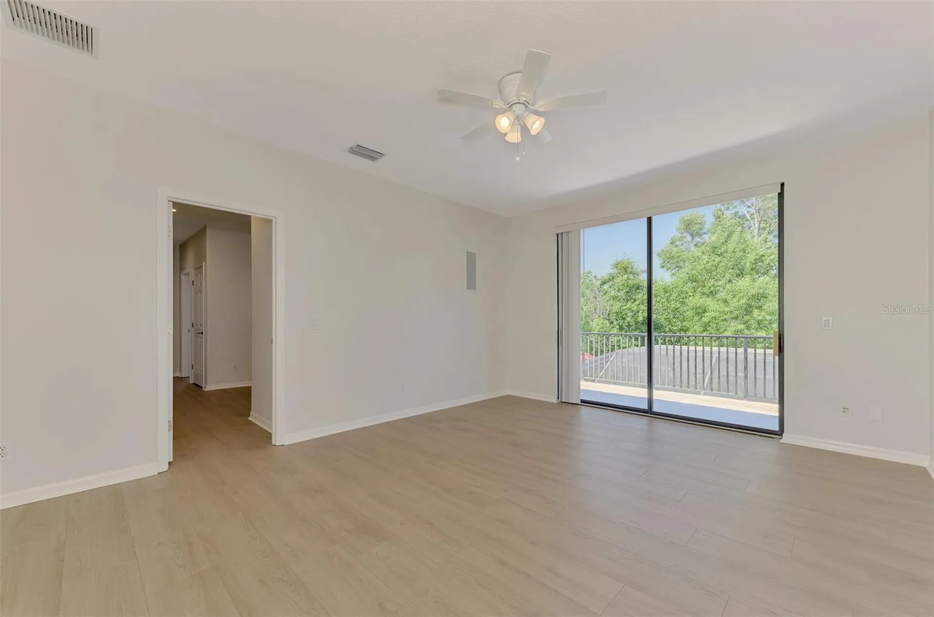 5684 Eastwind Drive Sarasota FL 34233