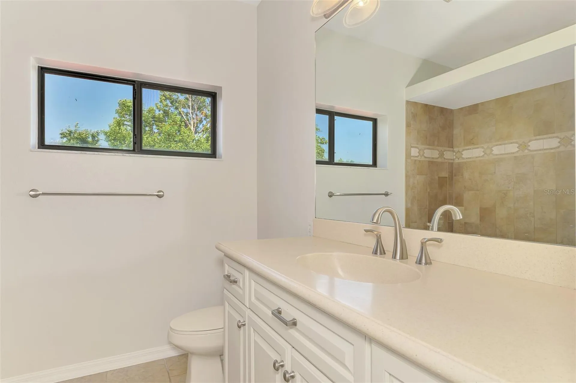 5684 Eastwind Drive Sarasota FL 34233