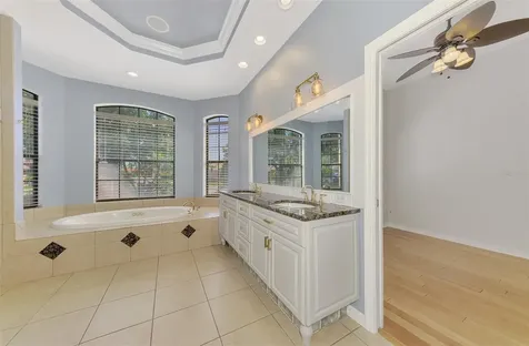 5684 Eastwind Drive Sarasota FL 34233