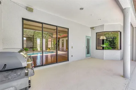 5684 Eastwind Drive Sarasota FL 34233