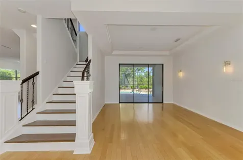 5684 Eastwind Drive Sarasota FL 34233
